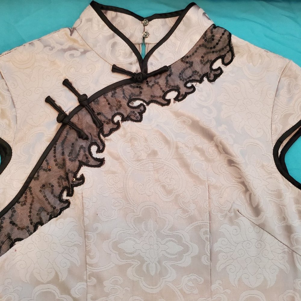Dress - Picture 2 of 8